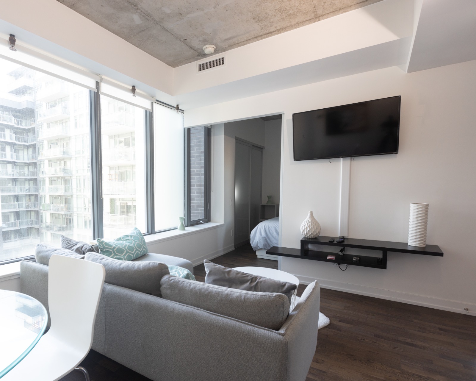Kitchen and dining zone inside the suite